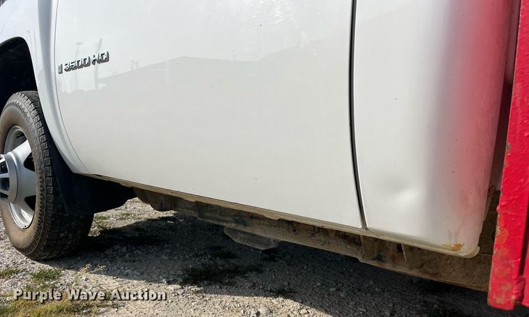 image for item DP0530 2009 Chevrolet Silverado 3500HD  septic truck
