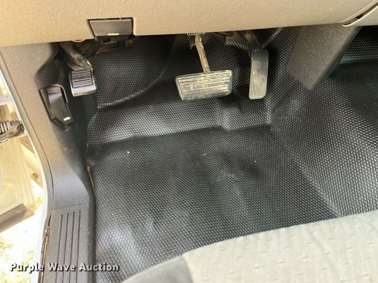 image for item DP0530 2009 Chevrolet Silverado 3500HD  septic truck