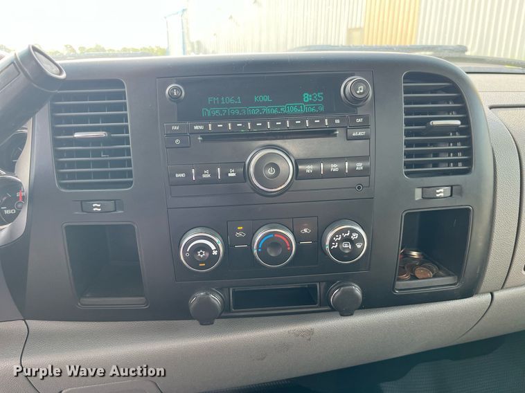 image for item DP0530 2009 Chevrolet Silverado 3500HD  septic truck