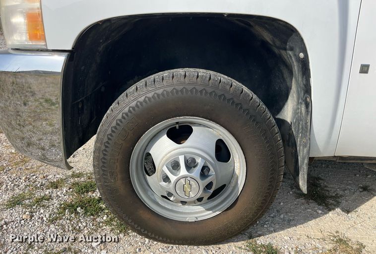 image for item DP0530 2009 Chevrolet Silverado 3500HD  septic truck