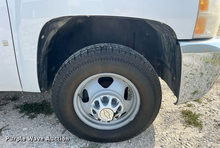 image for item DP0530 2009 Chevrolet Silverado 3500HD  septic truck