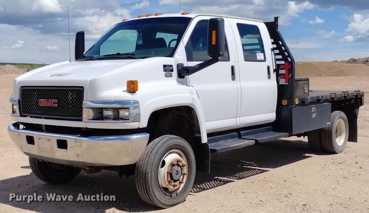 image for item DP3273 2009 GMC C5500  Crew Cab flatbed truck