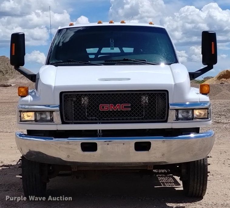 image for item DP3273 2009 GMC C5500  Crew Cab flatbed truck