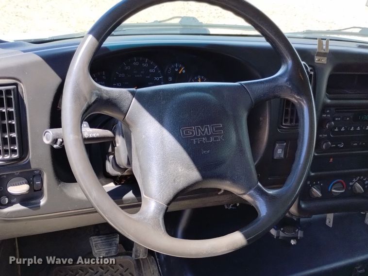 image for item DP3273 2009 GMC C5500  Crew Cab flatbed truck