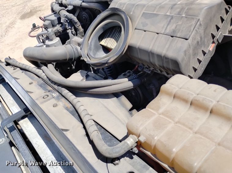 image for item DP3273 2009 GMC C5500  Crew Cab flatbed truck