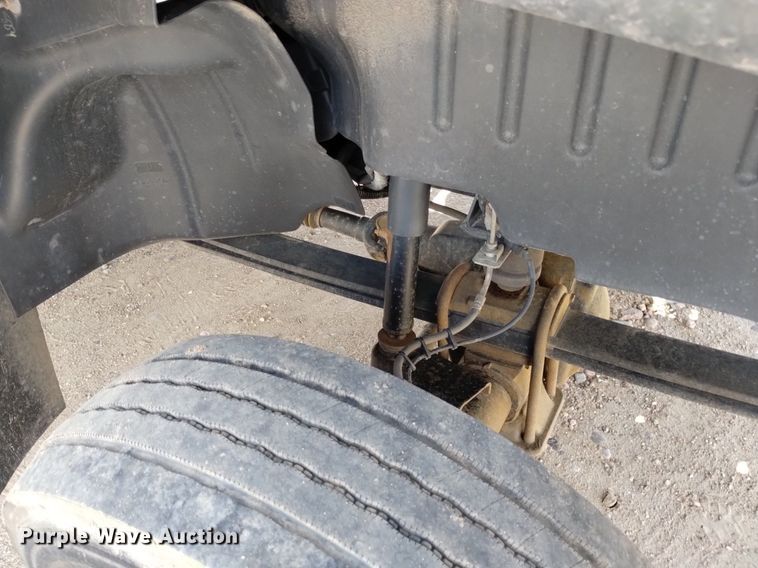 image for item DP3273 2009 GMC C5500  Crew Cab flatbed truck