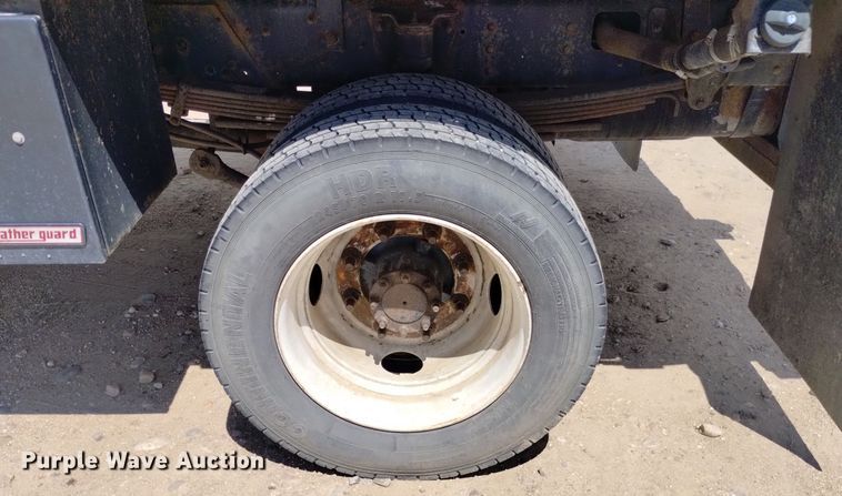 image for item DP3273 2009 GMC C5500  Crew Cab flatbed truck