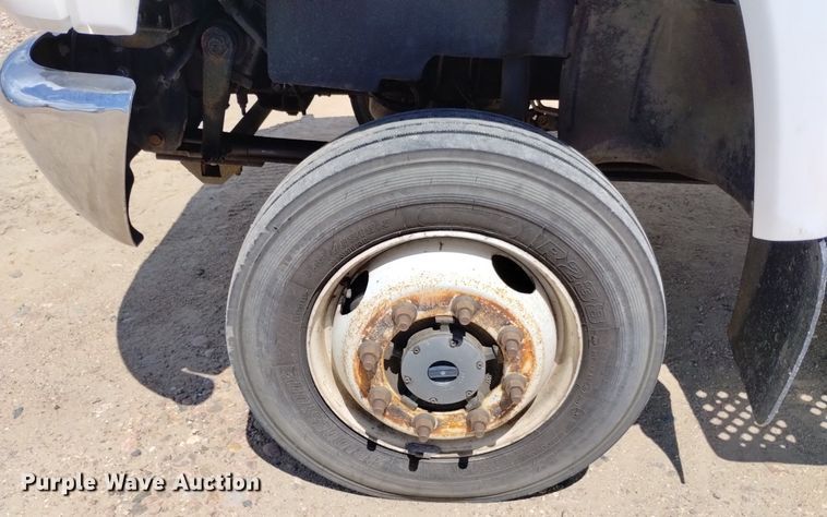 image for item DP3273 2009 GMC C5500  Crew Cab flatbed truck