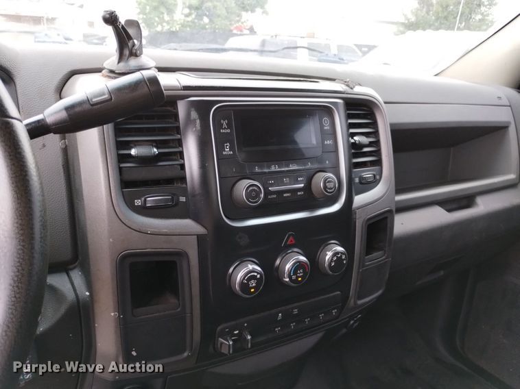 image for item DP3319 2015 Dodge Ram 4500HD  flatbed truck