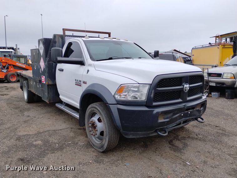 image for item DP3319 2015 Dodge Ram 4500HD  flatbed truck