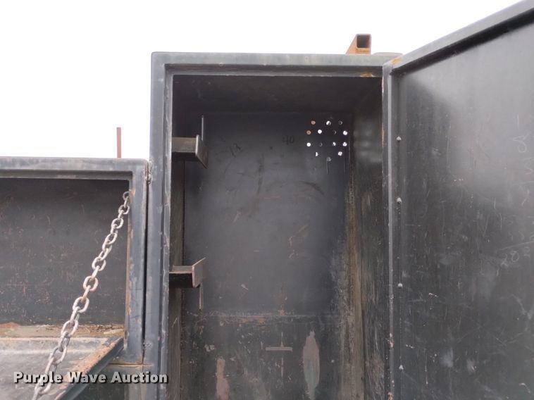 image for item DP3319 2015 Dodge Ram 4500HD  flatbed truck