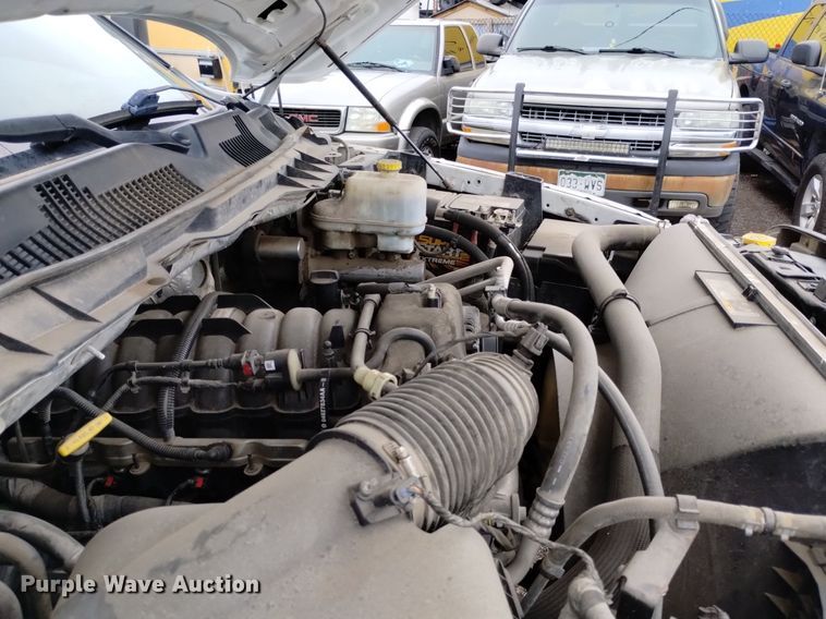 image for item DP3319 2015 Dodge Ram 4500HD  flatbed truck