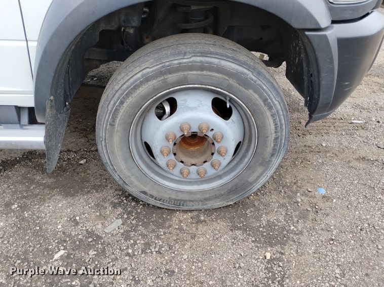 image for item DP3319 2015 Dodge Ram 4500HD  flatbed truck