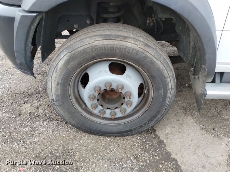 image for item DP3319 2015 Dodge Ram 4500HD  flatbed truck