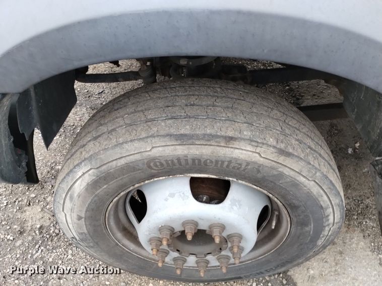 image for item DP3319 2015 Dodge Ram 4500HD  flatbed truck