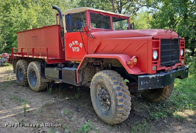 image for item DQ1793 1983 Am General M925  water truck