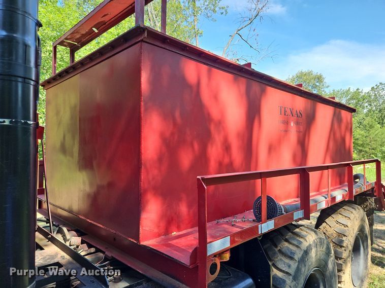 image for item DQ1793 1983 Am General M925  water truck