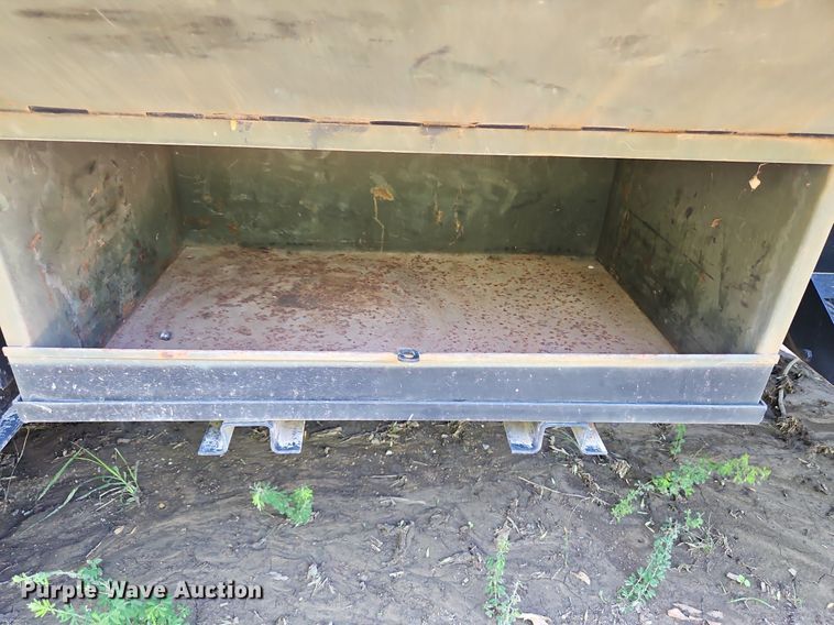 image for item DQ1793 1983 Am General M925  water truck