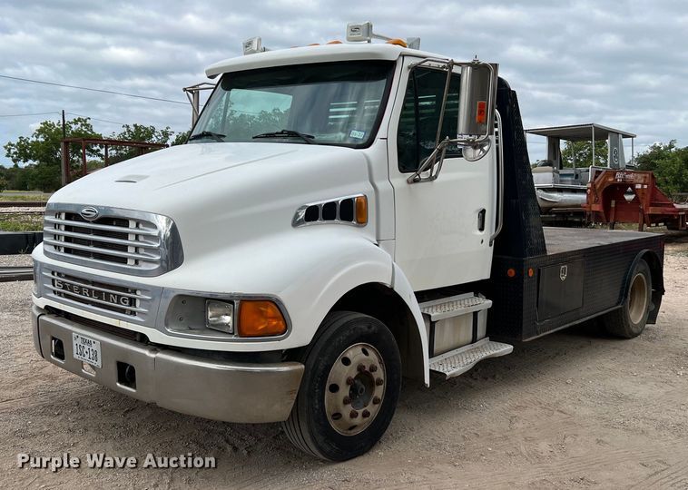 image for item DQ2121 2003 Sterling Acterra  flatbed truck