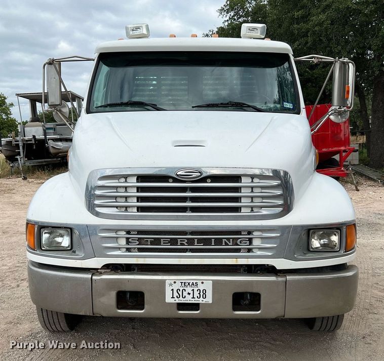 image for item DQ2121 2003 Sterling Acterra  flatbed truck