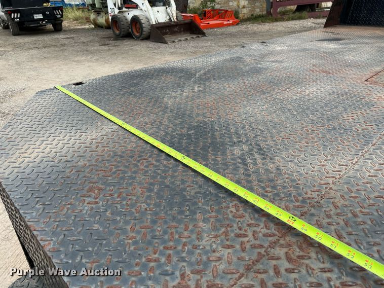 image for item DQ2121 2003 Sterling Acterra  flatbed truck