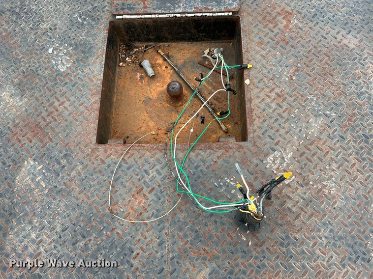 image for item DQ2121 2003 Sterling Acterra  flatbed truck