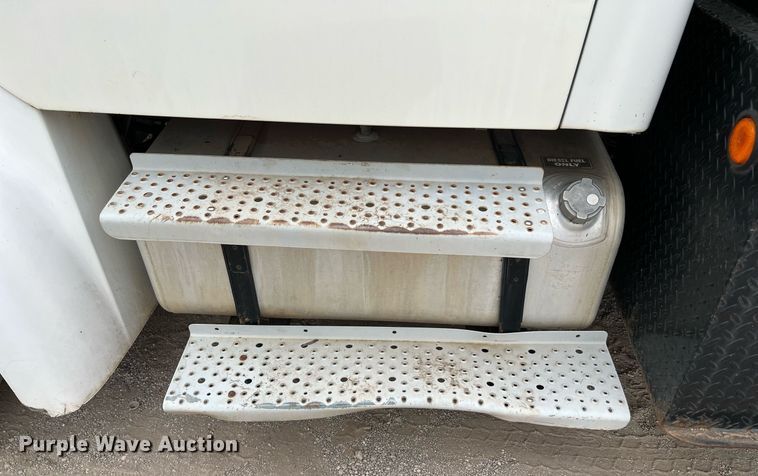 image for item DQ2121 2003 Sterling Acterra  flatbed truck