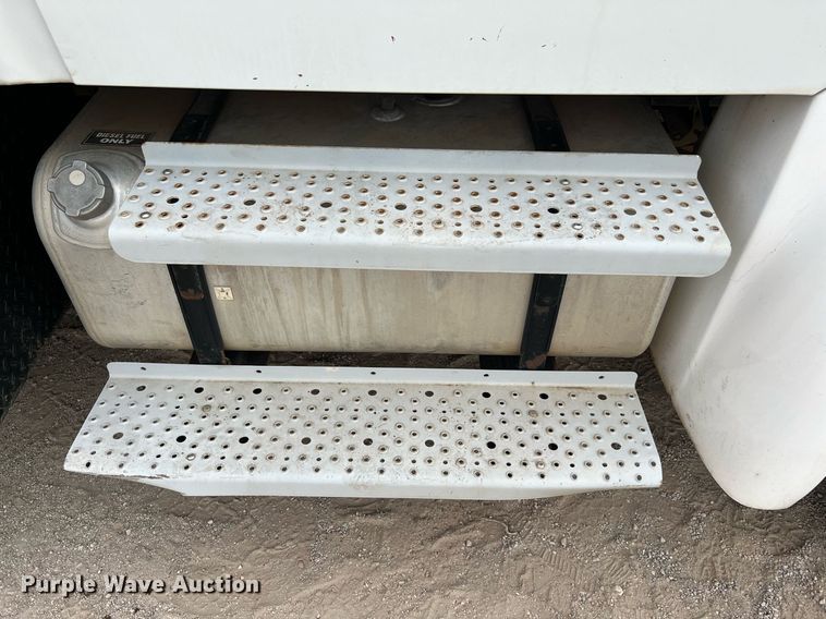 image for item DQ2121 2003 Sterling Acterra  flatbed truck