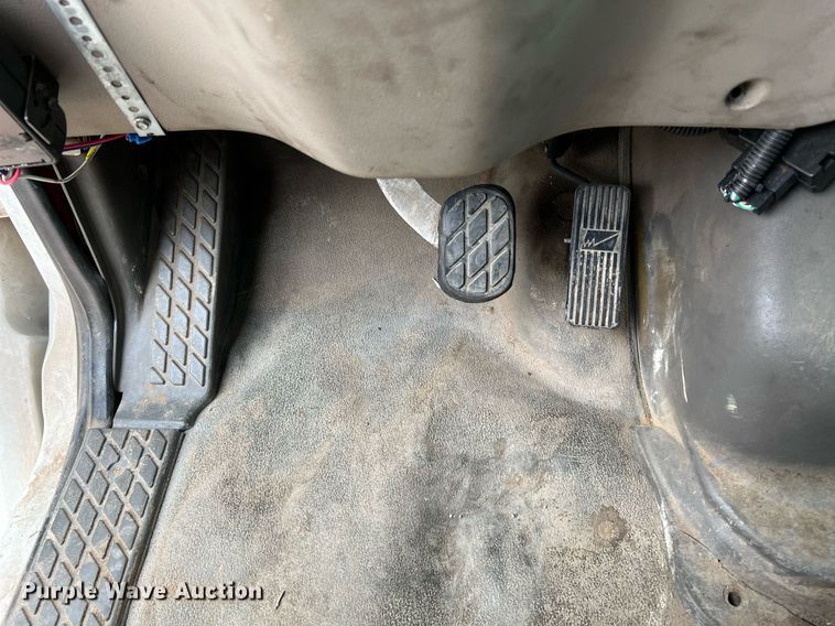 image for item DQ2121 2003 Sterling Acterra  flatbed truck