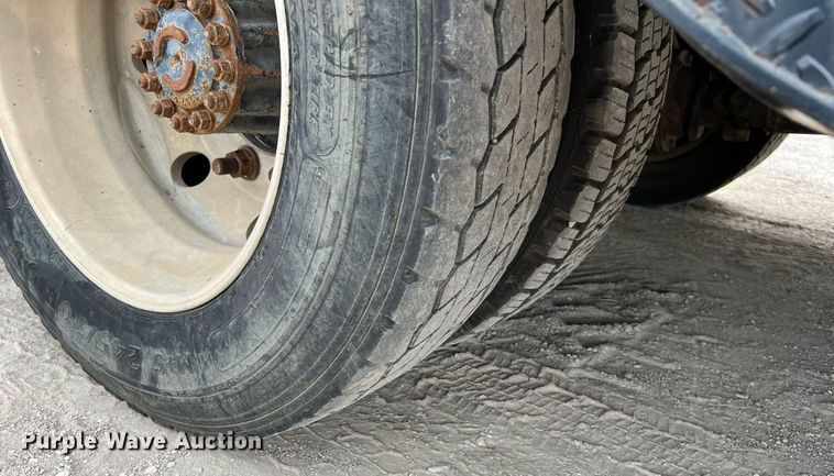 image for item DQ2121 2003 Sterling Acterra  flatbed truck