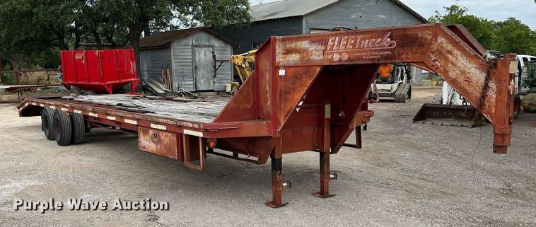 image for item DQ2122 1997 Diamond C Fleetneck  equipment trailer