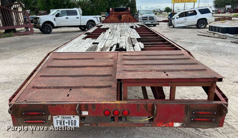 image for item DQ2122 1997 Diamond C Fleetneck  equipment trailer
