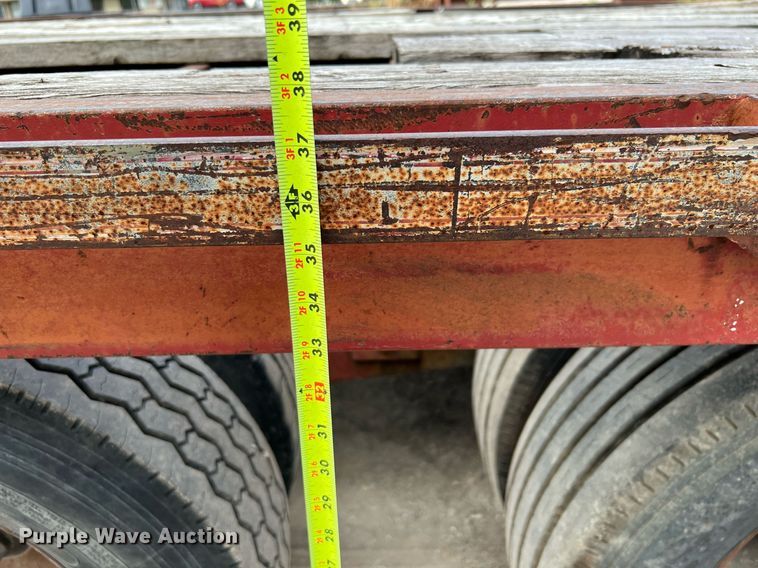 image for item DQ2122 1997 Diamond C Fleetneck  equipment trailer