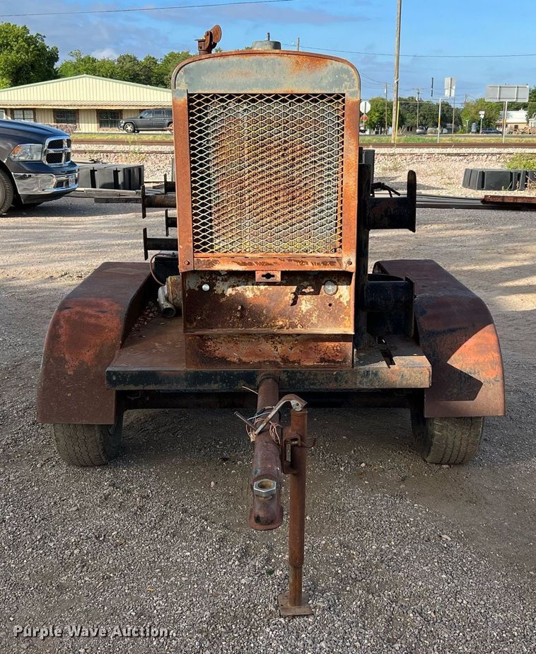 image for item DQ2123 Lincoln SAE-300P-226  welder/generator