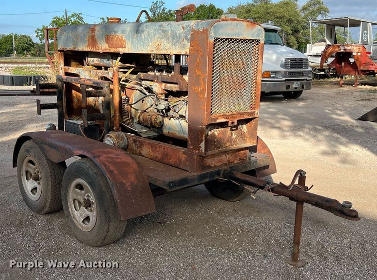 image for item DQ2123 Lincoln SAE-300P-226  welder/generator