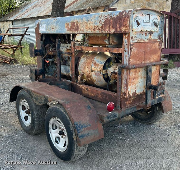 image for item DQ2123 Lincoln SAE-300P-226  welder/generator