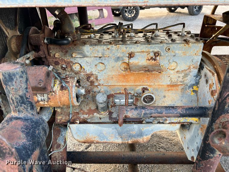 image for item DQ2123 Lincoln SAE-300P-226  welder/generator