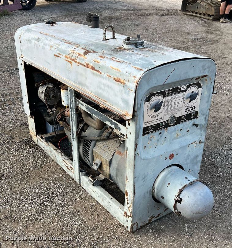 image for item DQ2124 Lincoln SA-200 F-163  welder