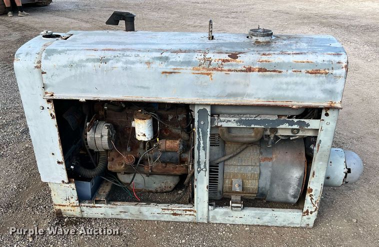 image for item DQ2124 Lincoln SA-200 F-163  welder