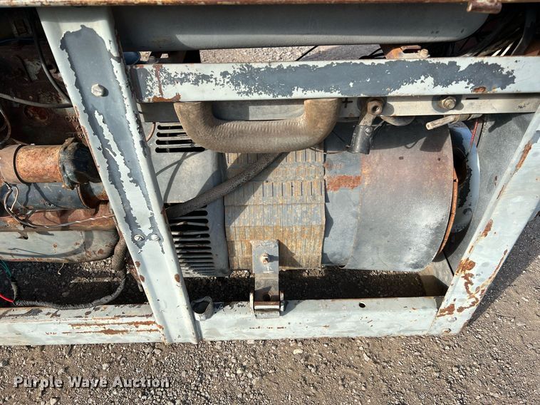 image for item DQ2124 Lincoln SA-200 F-163  welder