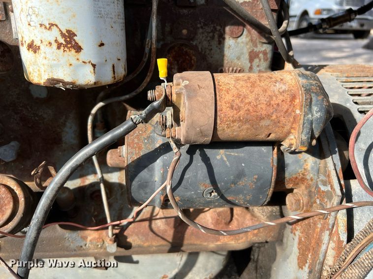 image for item DQ2124 Lincoln SA-200 F-163  welder