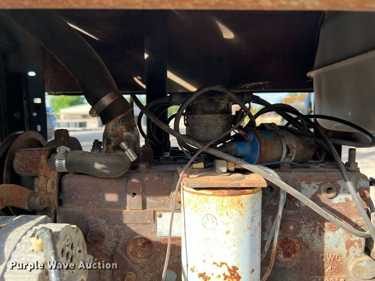 image for item DQ2124 Lincoln SA-200 F-163  welder