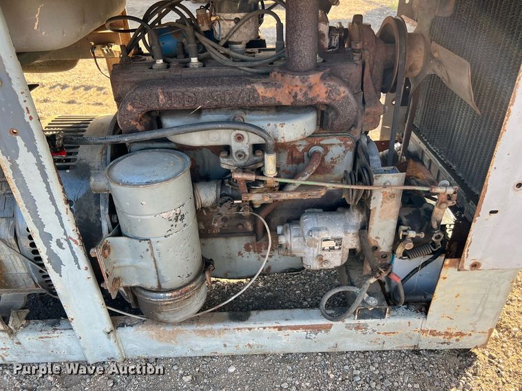 image for item DQ2124 Lincoln SA-200 F-163  welder