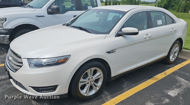 image for item DR3380 2016 Ford Taurus SEL