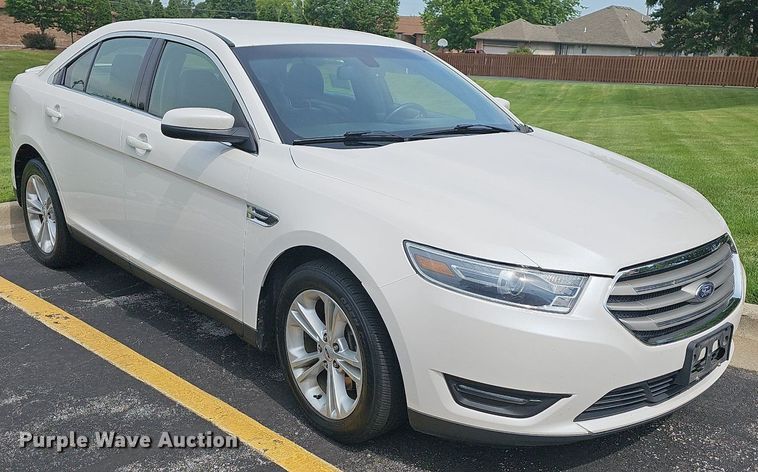 image for item DR3380 2016 Ford Taurus SEL