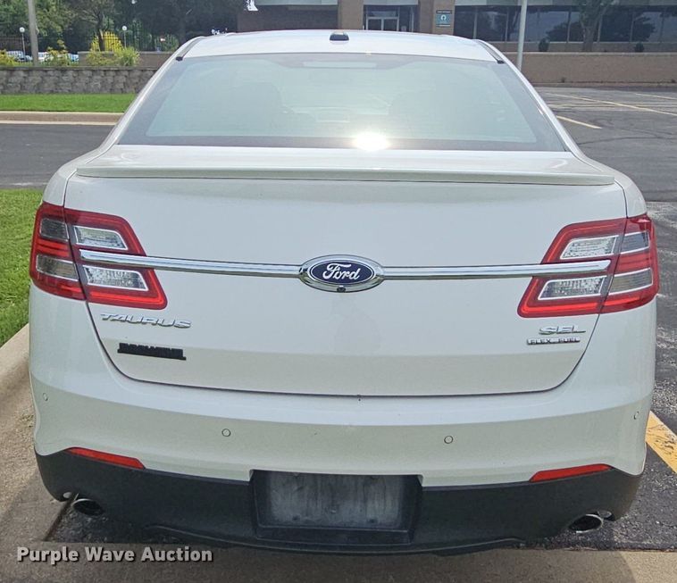 image for item DR3380 2016 Ford Taurus SEL