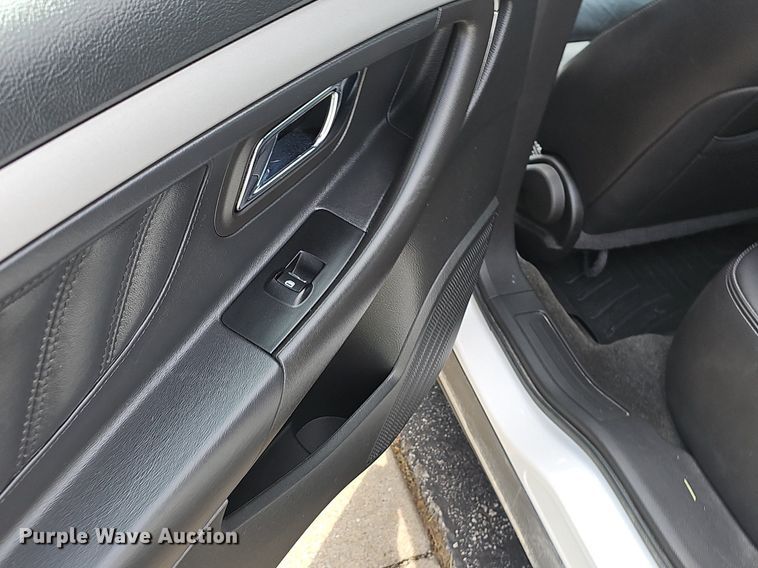 image for item DR3380 2016 Ford Taurus SEL