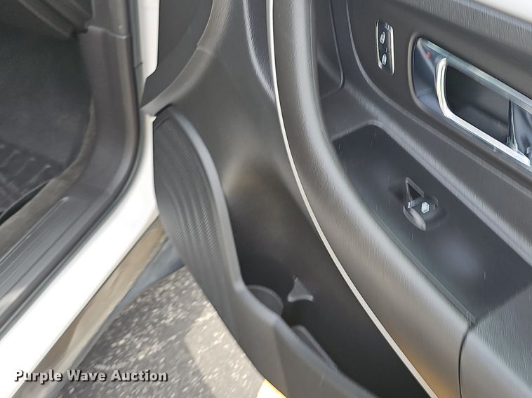 image for item DR3380 2016 Ford Taurus SEL