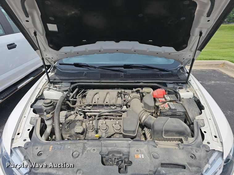 image for item DR3380 2016 Ford Taurus SEL