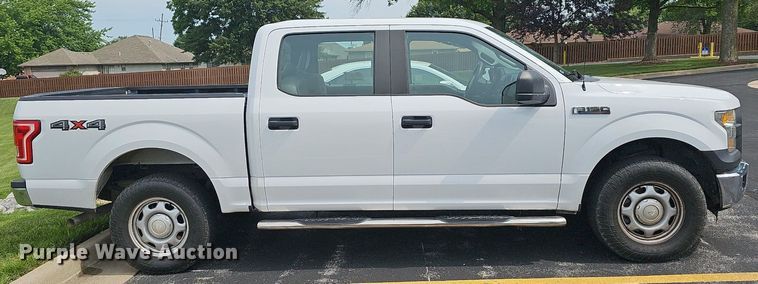 image for item DR3381 2016 Ford F150 XL  SuperCrew pickup truck